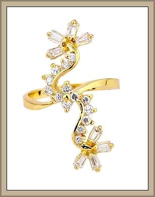SIZE: 7 - 18K GOLD EP FLOWER RING