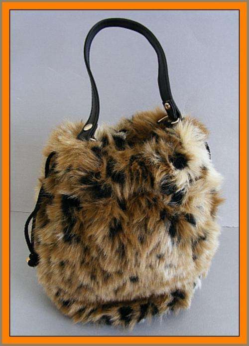 **R1** FAUX FUR HANDBAG WITH WRIST STRAP
