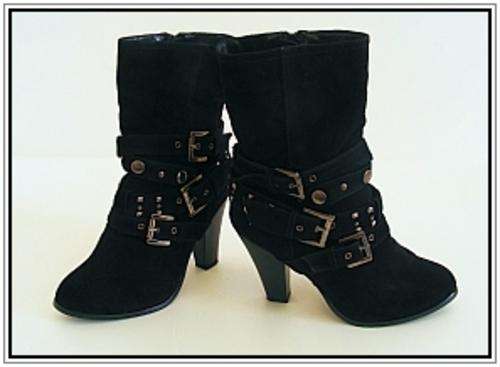 SIZE: 6 - BLACK CALF LENGTH BOOTS