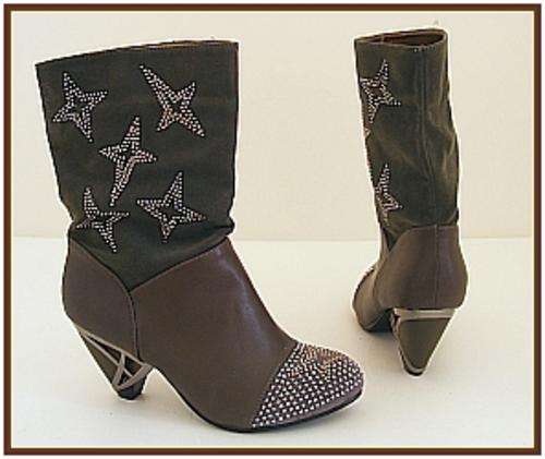 *R1* - SIZE: 5 - GREY CALF LENGTH BOOTS WITH STAR DETAIL