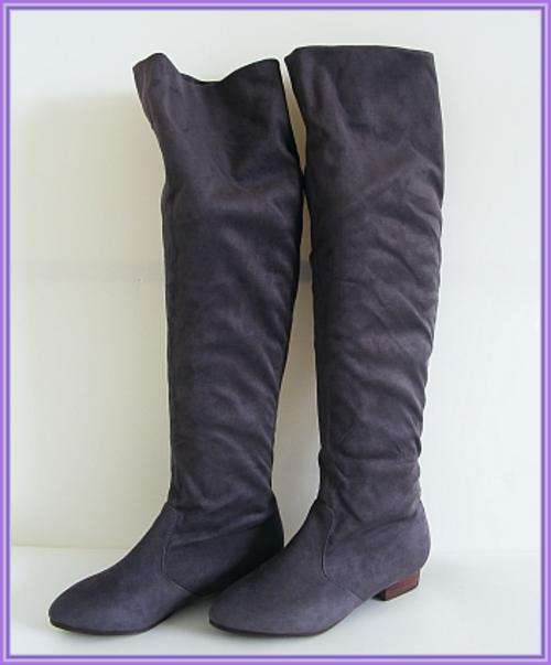 SIZE: 6 - GREY VELOUR STRETCH KNEE HIGH BOOTS