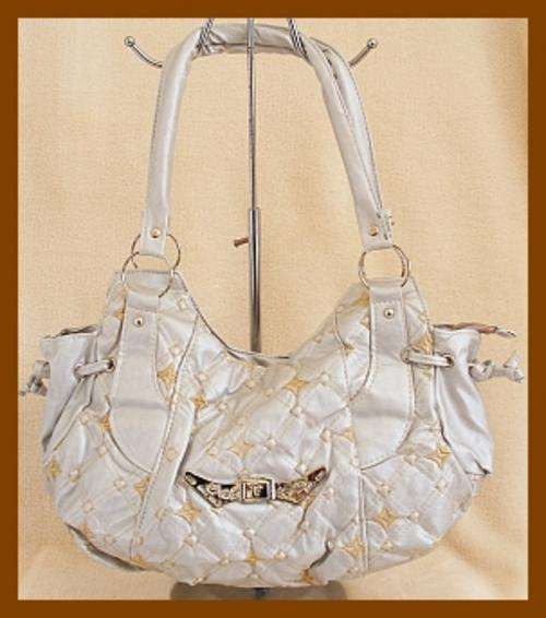*R1* - SILVER FASHION HANDBAG