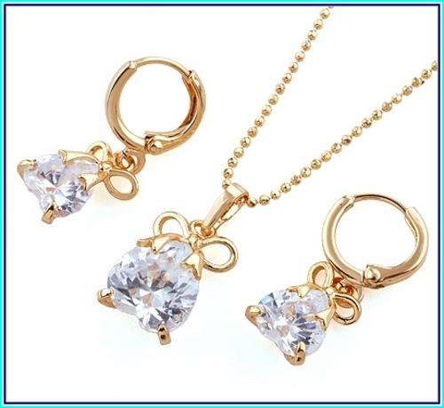 18K GEP- CZ HEART PENDANT AND EARRINGS SET