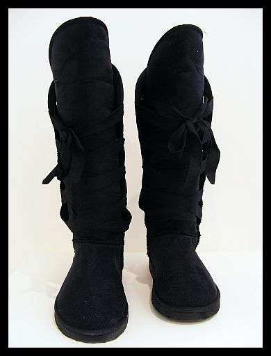 SIZE: 6 - BLACK FULLY FUR LINED LACE UP BOOTS