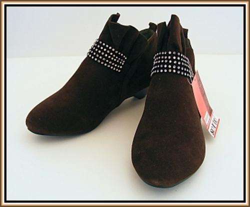 *R1* - SIZE: 6 - PERFECT PIXIE BROWN ANKLE BOOTS FROM SOTTO