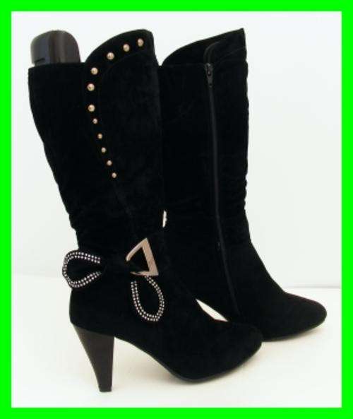 SIZE: 6 - BLACK BOOTS WITH BOW DETAIL