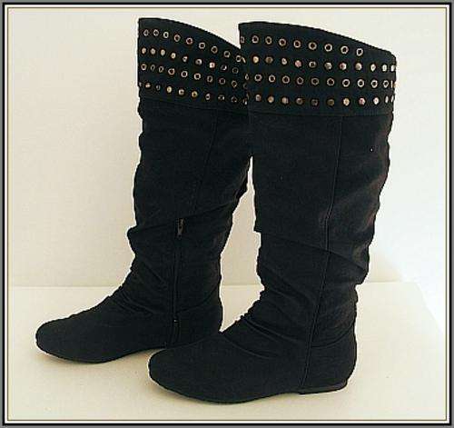 *R1* - SIZE: 6 - BLACK STUDDED BOOTS FROM HUGS & KISSES
