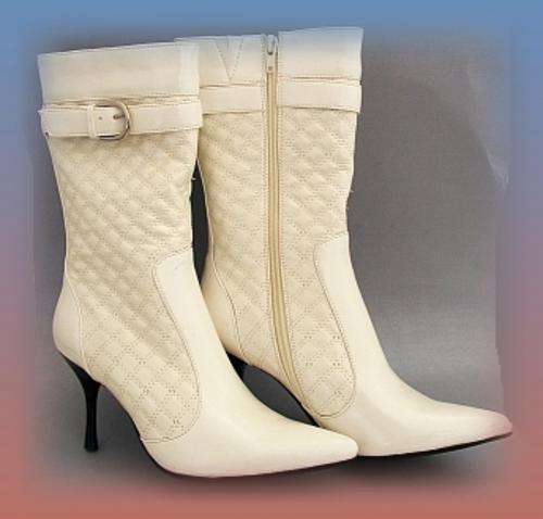 *R1* - SIZE: 5 - WHITE CALF BOOTS FROM INWEAR, TRUWORTHS
