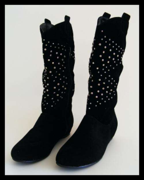 SIZE: 6 - STYLISH BLACK VELVET STUDDED BOOTS