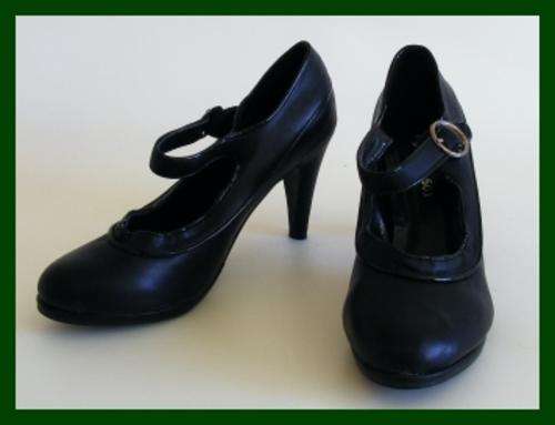 SIZE: 5 - BLACK MARY JANE SHOES