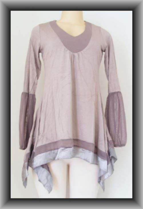 *Stock Clearance Sale* - GORGEOUS GREY LONG SLEEVE PIXIE TOP - LARGE