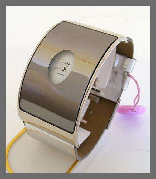 STUNNING SILVER DIVA WATCH