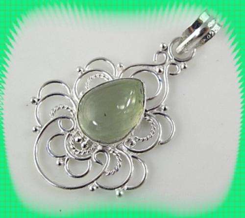 *Free Chain* - 925 SILVER MINT GREEN PERUVIAN JADE PENDANT