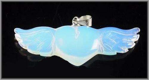 *R1* - PRETTY OPALITE HEART WINGS PENDANT