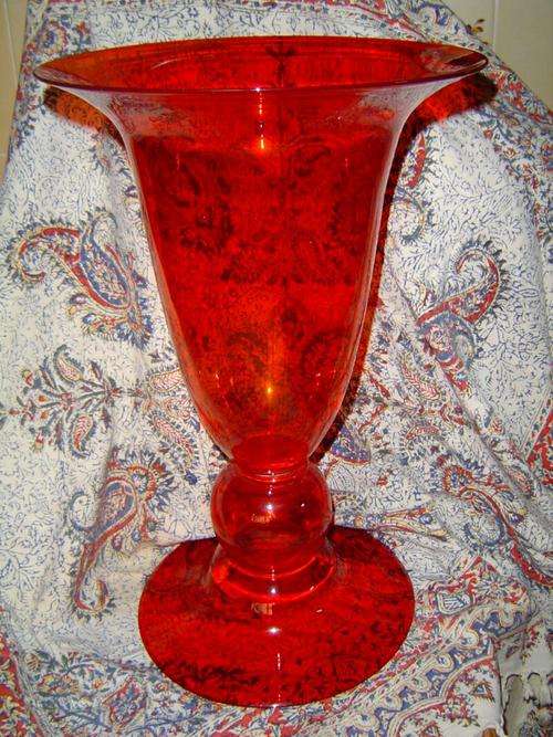 ***MASSIVE RED GLASS VASE - WETHERLEYS ***
