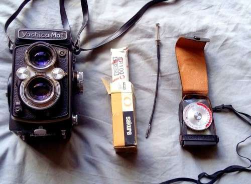 ** R1 CLEARANCE SALE ** YASHICA-MAT COPAL MXV VINTAGE CAMERA WITH SPOOL AND  SEKONIC LIGHT METER