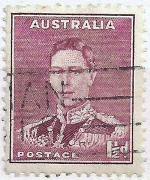 **  CLEARANCE SALE - 50% OFF ALL OUR STAMPS!!!   1937 Australia - Commonwealth 1 1/2 d **