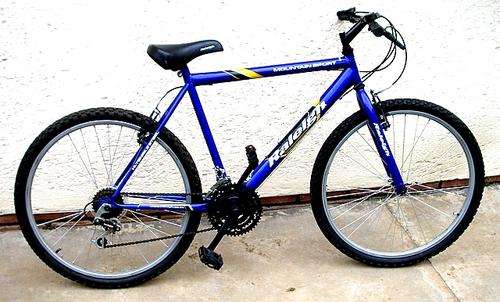 ** RALEIGH M200 18 SPEED MOUNTAIN BIKE WITH SHIMANO SIS GEARS **