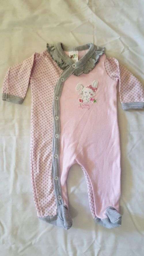 Pink & Grey "I Love Mummy" Baby Grow - 0-3 Months