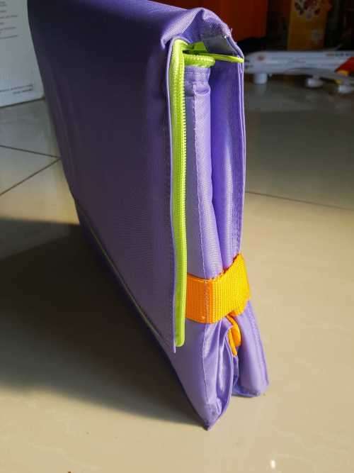 AFRICAN DREAM has a TUPPERWARE TRI Purpose 30 Litre Heat Insulated & Thermal Cooler Storage Bag