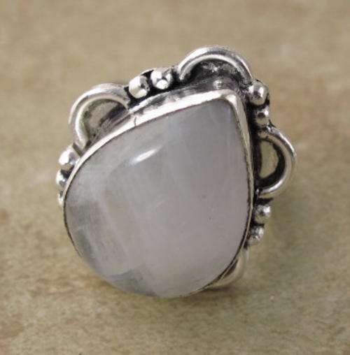 ATTRACTIVE MOONSTONE NATURAL GEMSTONE 925 SILVER RING #8.25 - 4924 V12