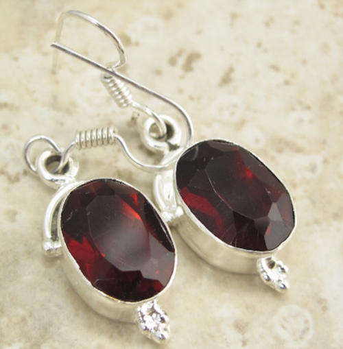 DIVINE FACETED PYROPE GARNET RED QUARTZ NATURAL GEMSTONE 925 SILVER EARRINGS 1.5"