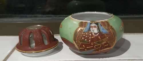 Impressive Vintage Oriental Hand Painted Incense Burner Pot with Lid - Marked