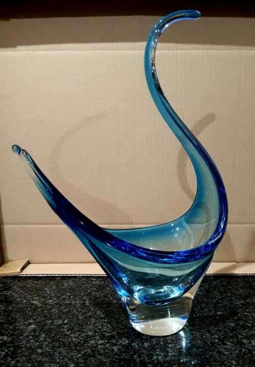 This Phenomenal 42cm Highly Collectable Piece comes from the CHALET STUDIO in Canada - Marked