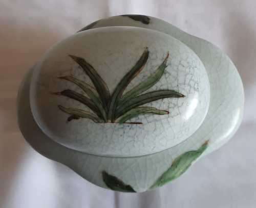 Stunning Oriental Jar - Very unusual mark, could be a unique find