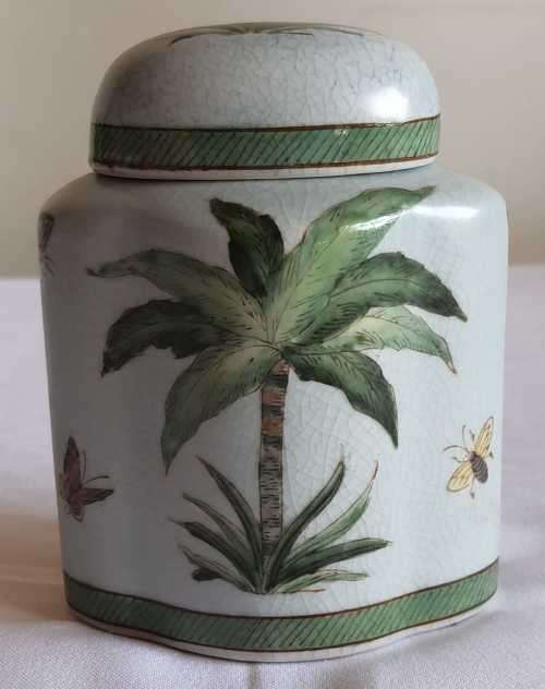 Stunning Oriental Jar - Very unusual mark, could be a unique find