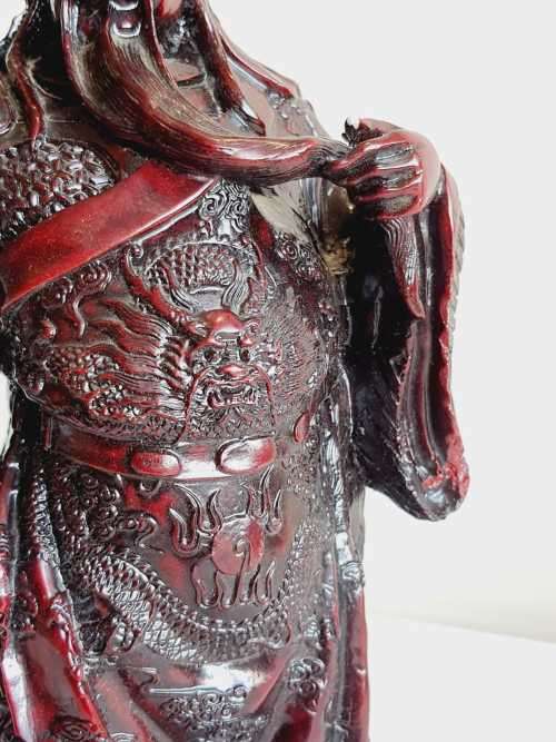 Large 350mm & 2.5kg Detailed Chinese Warrior Overlord - Looks Very Red, Lightened Photos for Detail