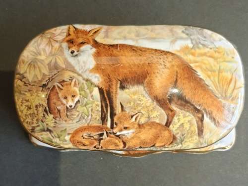Exceptional Vintage MacDonald Fine Bone China Foxes Trinket Box - Marked