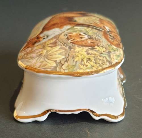 Exceptional Vintage MacDonald Fine Bone China Foxes Trinket Box - Marked