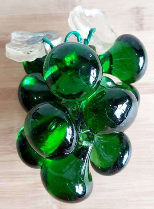Outstanding Vintage Hand Blown Bunch of Murano Island Large Dark Green Grapes