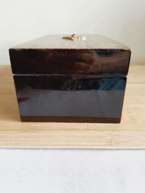 Large Laminated Wood Jewelry Box With Faux Gem Design on Top - Inside Gorgeous