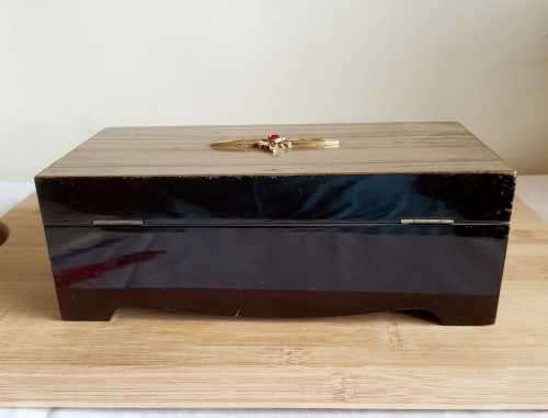 Large Laminated Wood Jewelry Box With Faux Gem Design on Top - Inside Gorgeous
