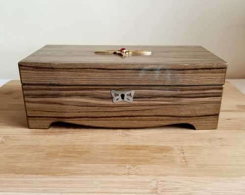 Large Laminated Wood Jewelry Box With Faux Gem Design on Top - Inside Gorgeous