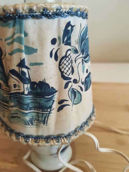 Unusual Vintage Working Delft Lamp with its Shade