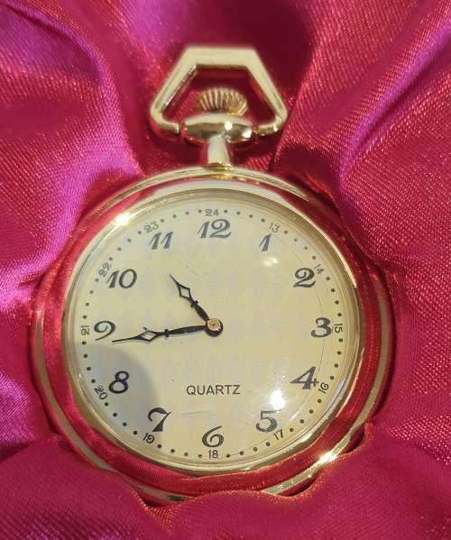 5 Different Decorative Pocket/Fob Watches to Buy and Resell or to Add to Your Collection (2)