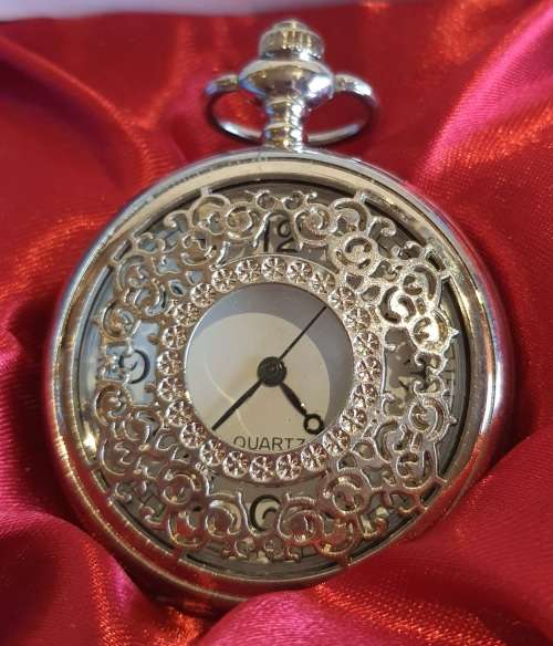 5 Different Decorative Pocket/Fob Watches to Buy and Resell or to Add to Your Collection (2)