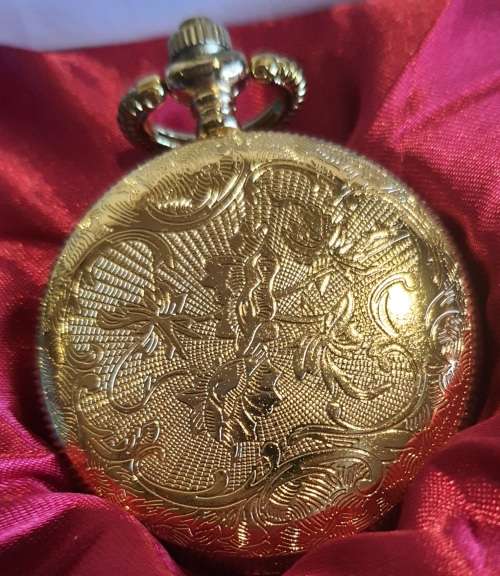 5 Different Decorative Pocket/Fob Watches to Buy and Resell or to Add to Your Collection (3)