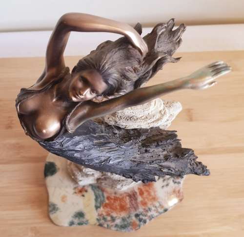 Exquisite 32cm Regency Fine Arts Noire Figurine - Mixed Media - Marked