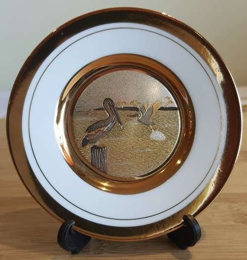 Metal Engraved Japanese CHOKIN 24kt Gold Pelican Plate with Stand - Marked