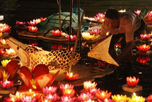 4 PC NEW PAPER LOTUS FLOWER FLOATING LANTERN