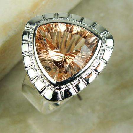 ASTOUNDING CONCAVE TRILLION CUT BROWN TOPAZ GEM 925 SILVER RING #7 (HALLMARKED)