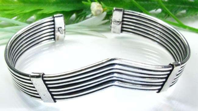 STUNNING BALI DESIGN ADJUSTABLE CUFF 925 SILVER BRACELET 8.5"; J1230