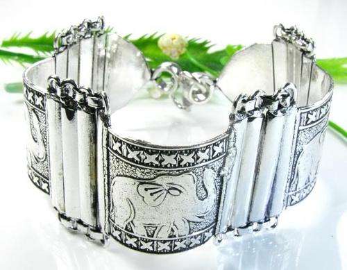SOMETHING DIFFERRENT BALI DESIGN 925 SILVER (SOLID) BRACELET 8 1/4"; J7231