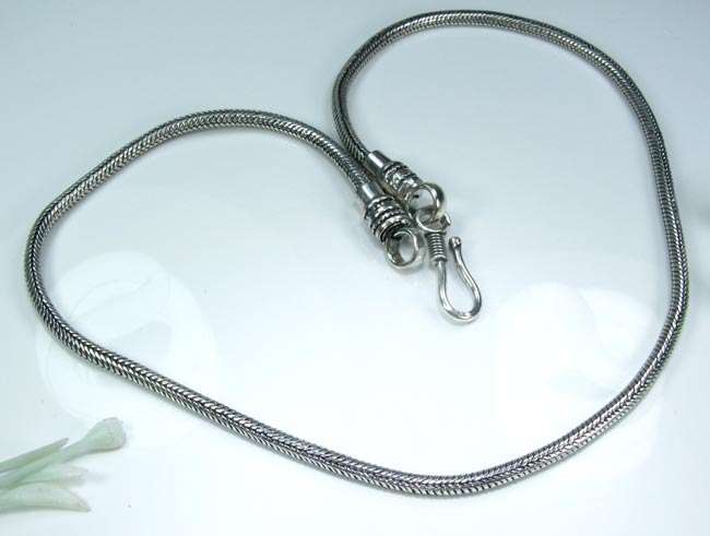 BALI DESIGN 925 SILVER (SOLID) NECKLACE 19"; H9601