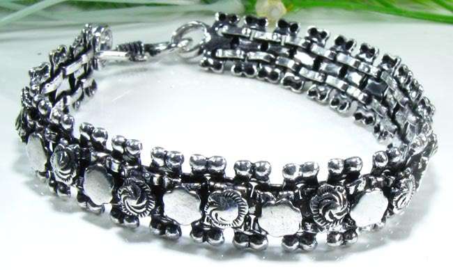 TREMENDOUS BALI DESIGN CUFF SOLID SILVER BRACELET 8 1/2"; G7933