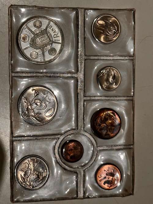 1974 South African Uncirculated Mint Pack (UNC Coin Set with SILVER R1 of 1974)